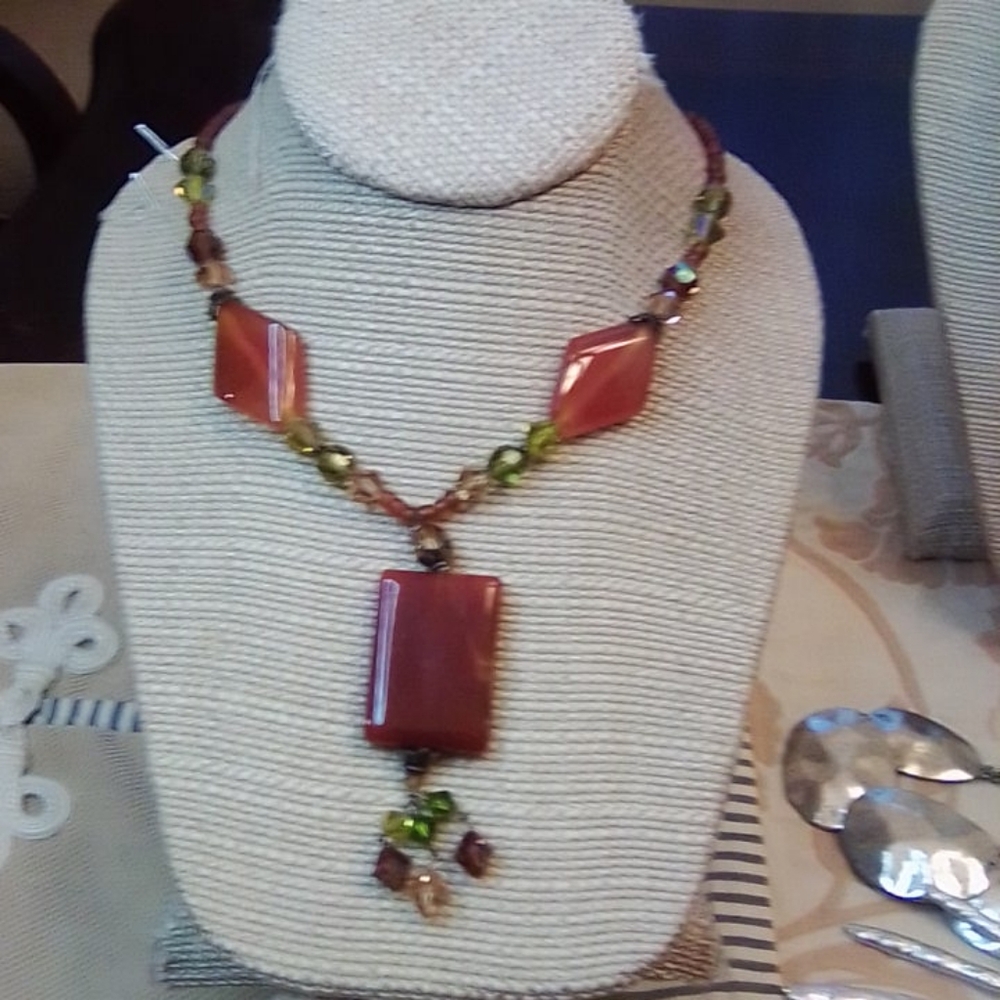 Vibrant Red and Green Gemstone Necklace with Pendant - Picture 3 of 5
